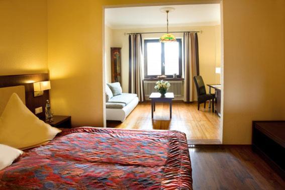 Hotel Haus Krone Bexbach Oda fotoğraf