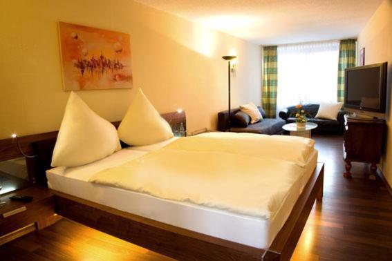 Hotel Haus Krone Bexbach Oda fotoğraf